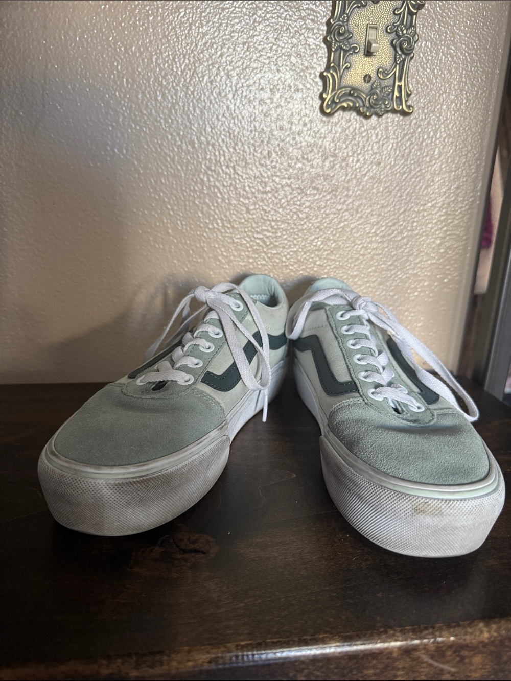 Vans Ward Platform Low-Top Sneakers in Sage Green and White Women’s  8